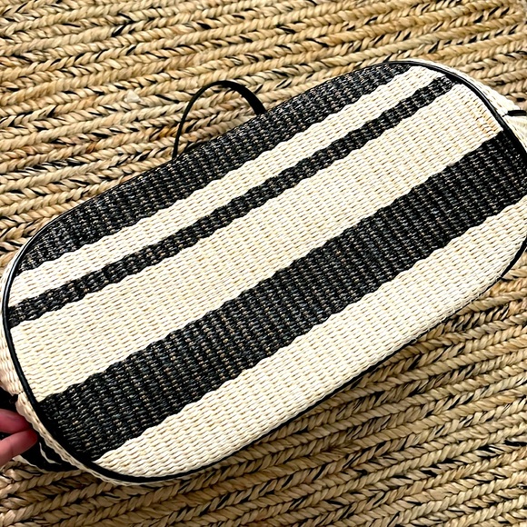 Kate Spade Bow Straw Beach Bag NWOT - Picture 9 of 10